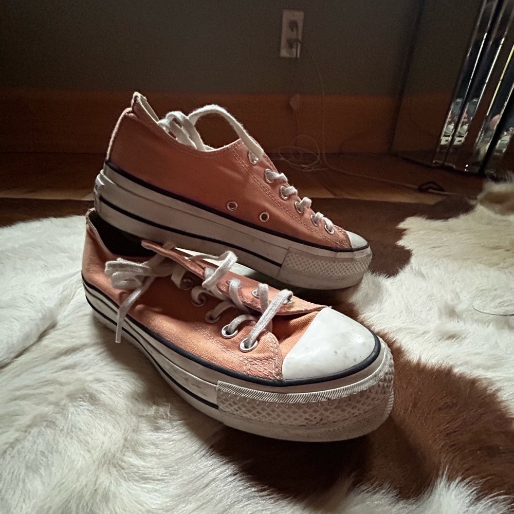 converse lift low